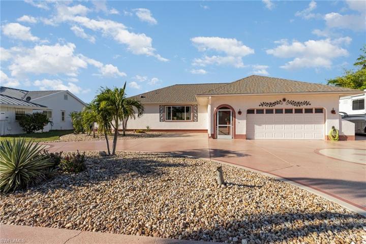 274  George SE RD, PORT CHARLOTTE, FL 33952