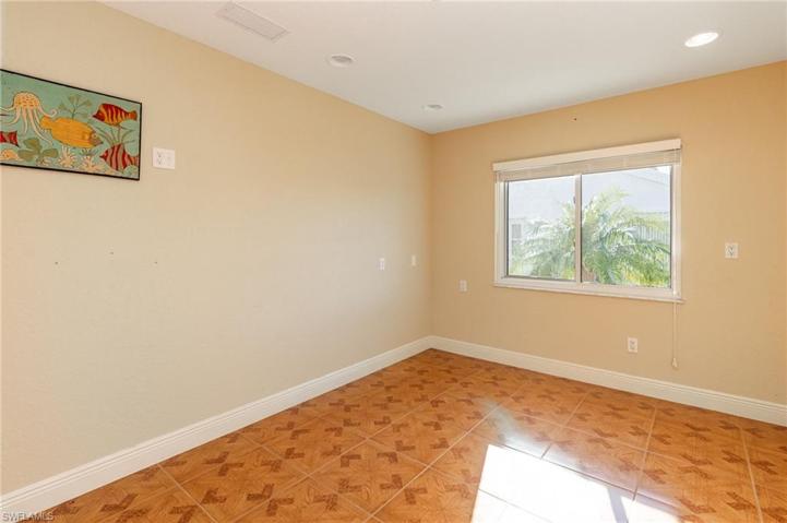 274  George SE RD, PORT CHARLOTTE, FL 33952