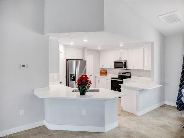 818 Leroy AVE, LEHIGH ACRES FL 33972
