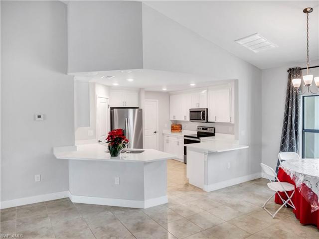 818 Leroy AVE, LEHIGH ACRES FL 33972