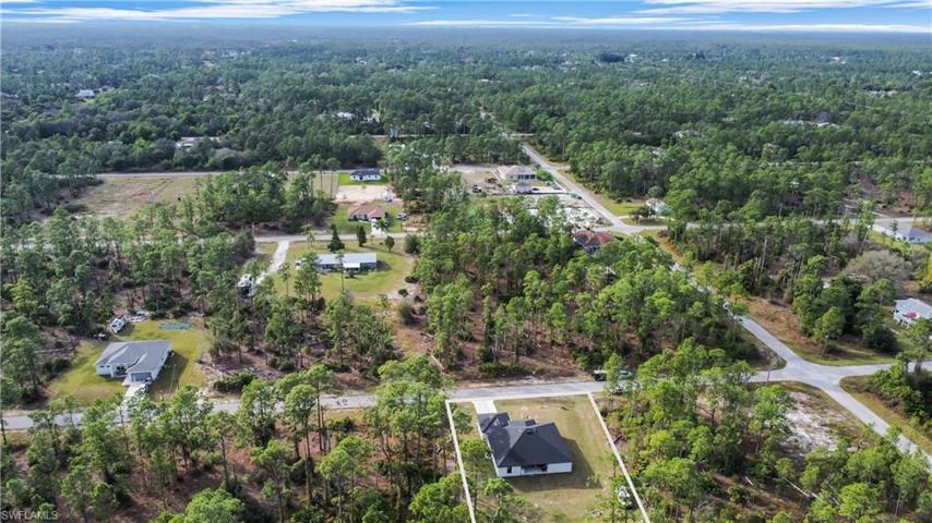 818 Leroy AVE, LEHIGH ACRES FL 33972