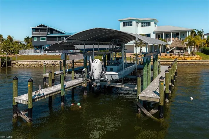 3807 San Carlos Dr, St. James City, Florida 33956