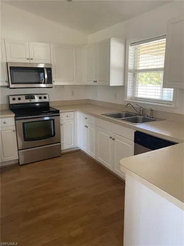 2136 Nw 22nd Pl, Cape Coral, Florida 33993