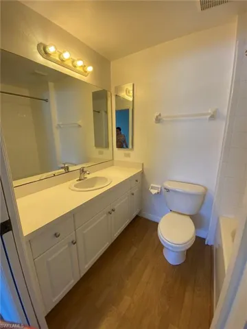 2136 Nw 22nd Pl, Cape Coral, Florida 33993