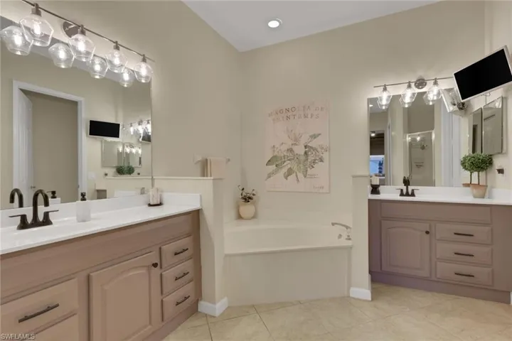 4501 Cardinal Cove Ln, Naples, Florida 34114