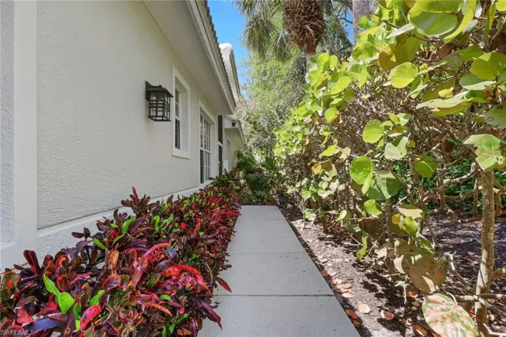 4501 Cardinal Cove Ln, Naples, Florida 34114