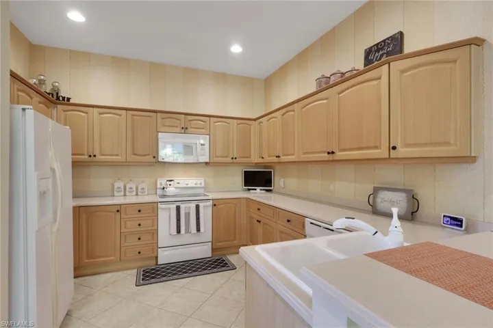 4501  Cardinal Cove  LN, Naples, FL 34114