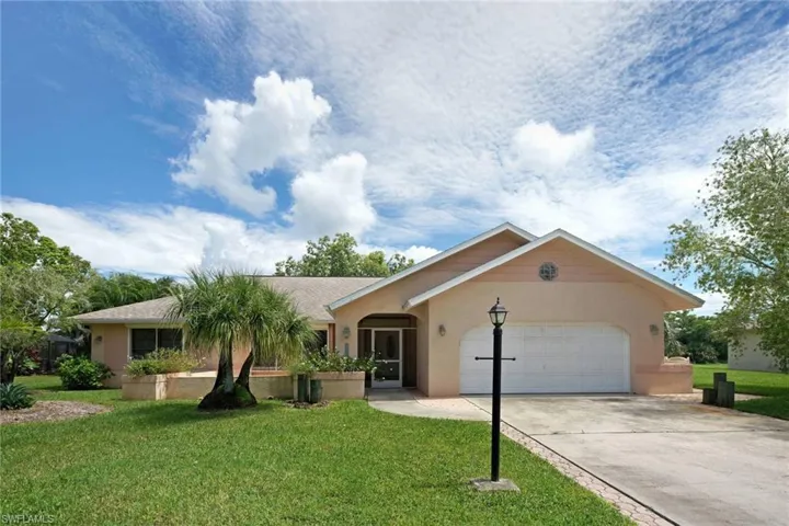 4220 Glasgow Ct, North Fort Myers, Florida 33903