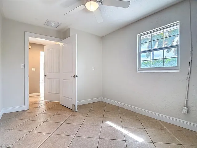 5351 Chippendale Cir E, Fort Myers, Florida 33919