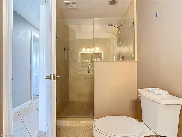 5351 Chippendale Cir E, Fort Myers, Florida 33919