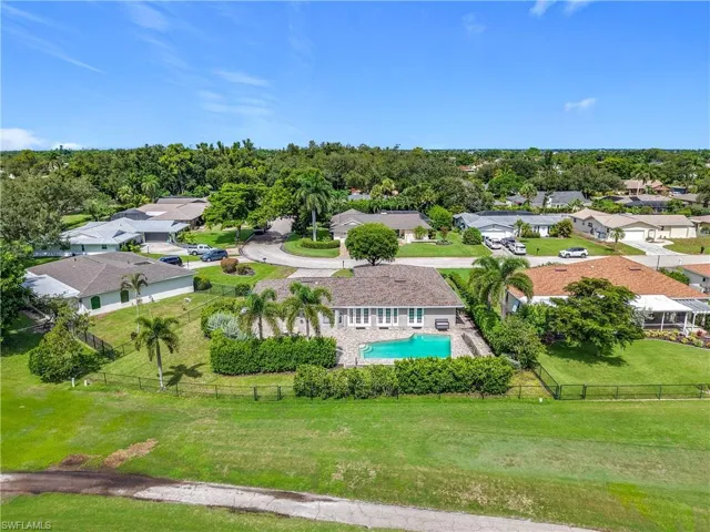 5351 Chippendale Cir E, Fort Myers, Florida 33919