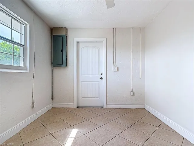 5351 Chippendale Cir E, Fort Myers, Florida 33919