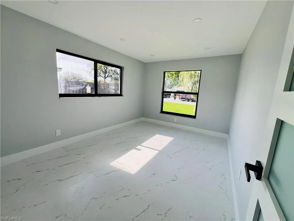 235 44th ST, Cape Coral, FL 33904,2025000424
