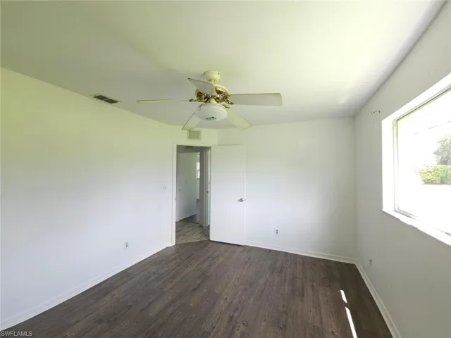 561 Foxcreek Dr, Lehigh Acres, Florida 33974