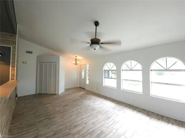 561 Foxcreek Dr, Lehigh Acres, Florida 33974