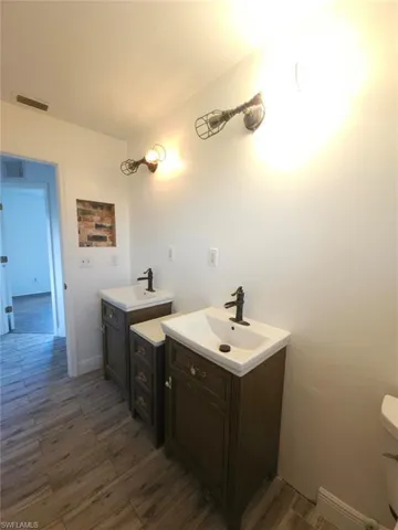 561 Foxcreek Dr, Lehigh Acres, Florida 33974