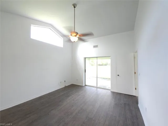 561 Foxcreek Dr, Lehigh Acres, Florida 33974