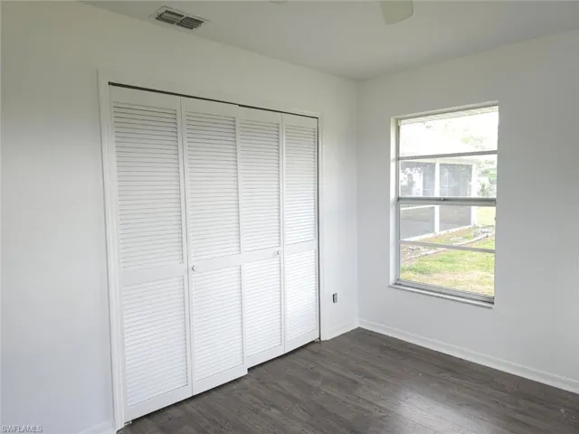 561 Foxcreek Dr, Lehigh Acres, Florida 33974