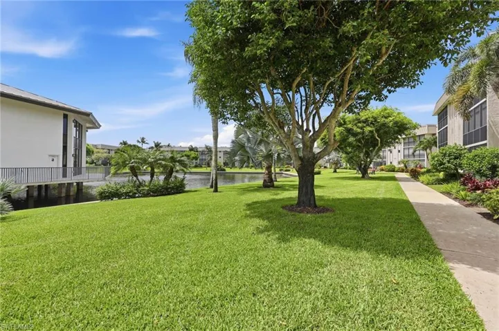 788 Park Shore Dr H39, Naples, Florida 34103