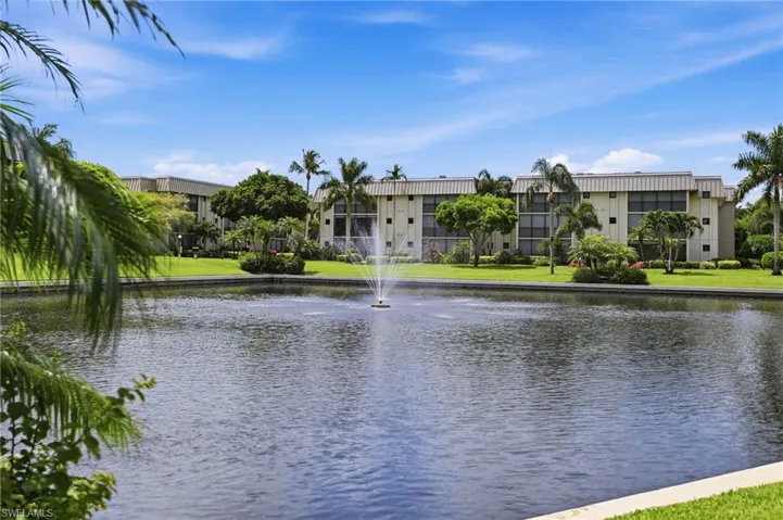 788 Park Shore Dr H39, Naples, Florida 34103