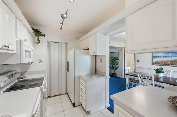 788 Park Shore Dr H39, Naples, Florida 34103