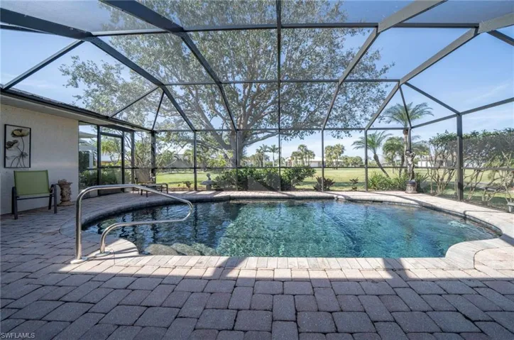 heated pool and resently rescreened cage