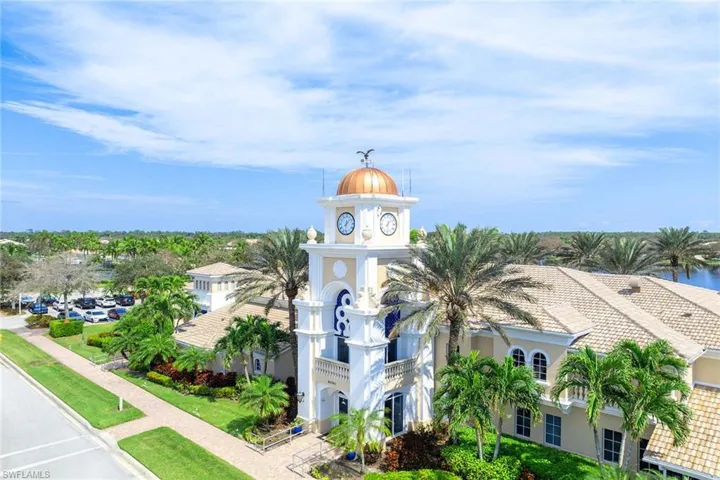 8590  Veronawalk  CIR, Naples, FL 34114