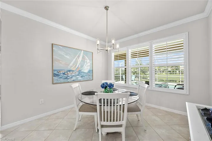 8590  Veronawalk  CIR, Naples, FL 34114
