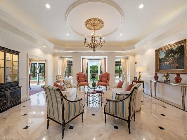 7425 Pelican Bay Blvd 506, Naples, Florida 34108