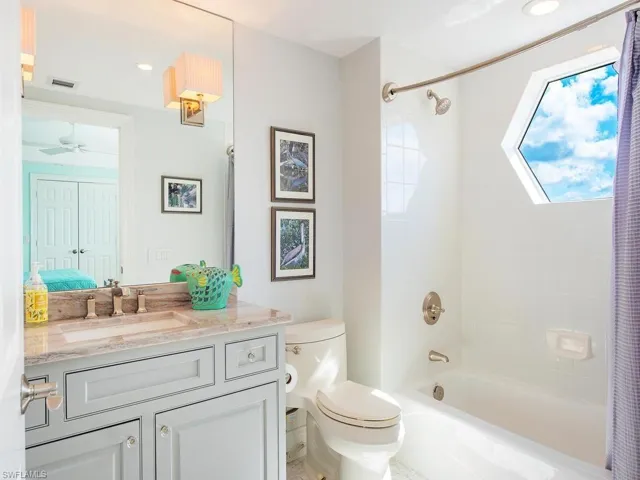 7425 Pelican Bay Blvd 506, Naples, Florida 34108