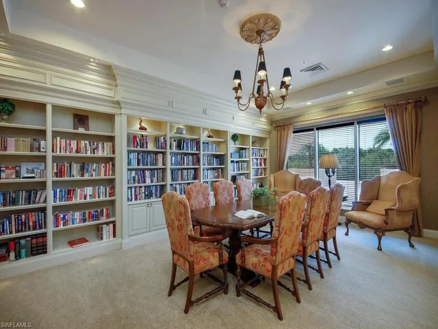 7425 Pelican Bay Blvd 506, Naples, Florida 34108