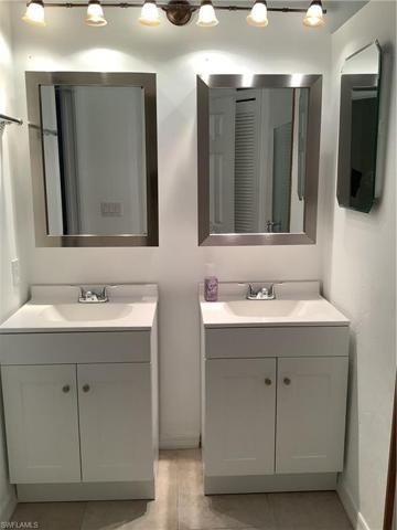 Double sinks in the master bath