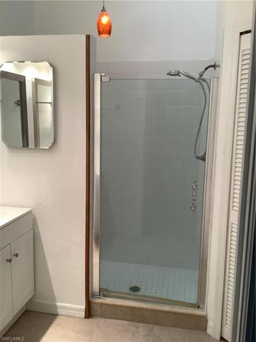 Mstr. bath walk in shower