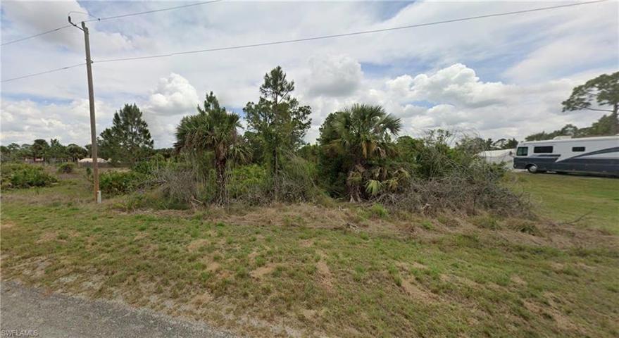 743  Milano S AVE, LEHIGH ACRES, FL 33974