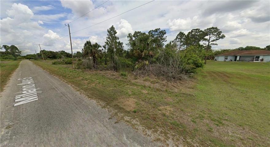 743  Milano S AVE, LEHIGH ACRES, FL 33974