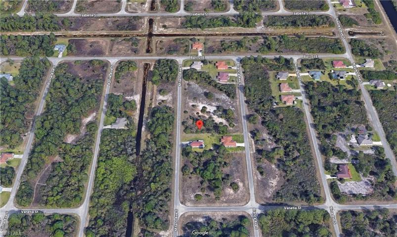 743  Milano S AVE, LEHIGH ACRES, FL 33974
