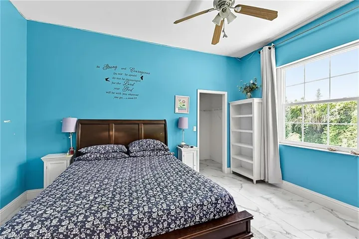 1030 21st St Sw, Naples, Florida 34117