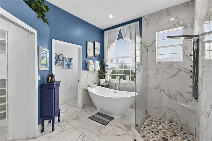 1030 21st St Sw, Naples, Florida 34117