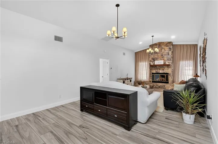 29 Se 10th Ave, Cape Coral, Florida 33990