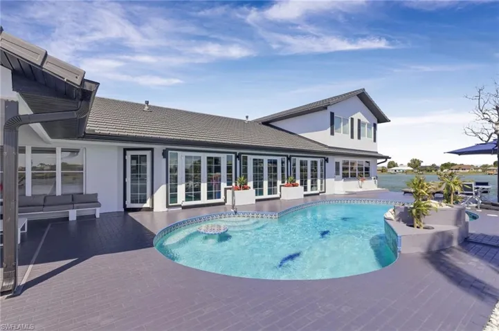 29 Se 10th Ave, Cape Coral, Florida 33990