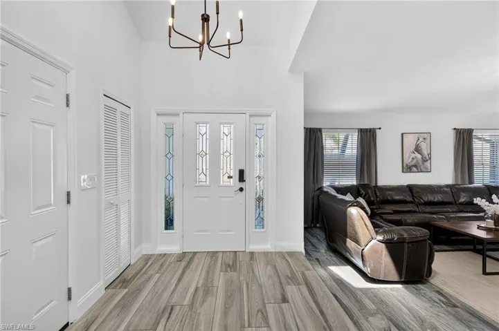 29 Se 10th Ave, Cape Coral, Florida 33990