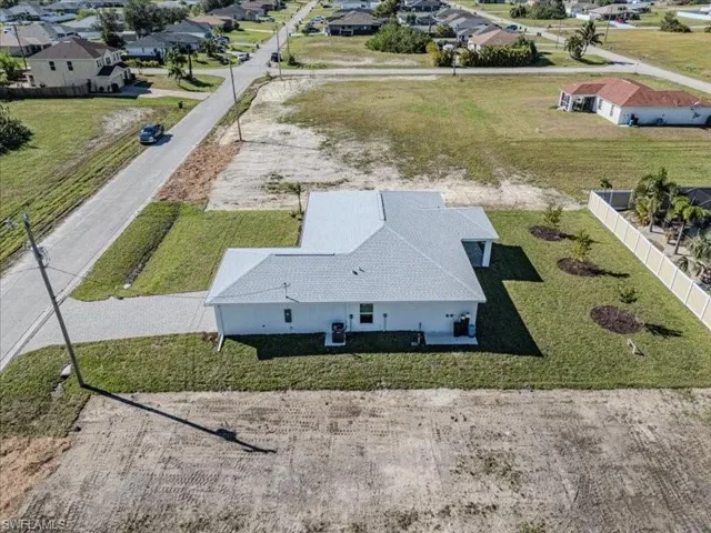 415 NW 11th  ST, Cape Coral, FL 33993