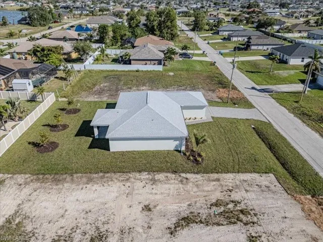 415 NW 11th  ST, Cape Coral, FL 33993