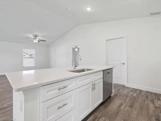 415 NW 11th  ST, Cape Coral, FL 33993
