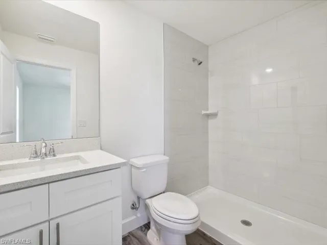 415 NW 11th  ST, Cape Coral, FL 33993