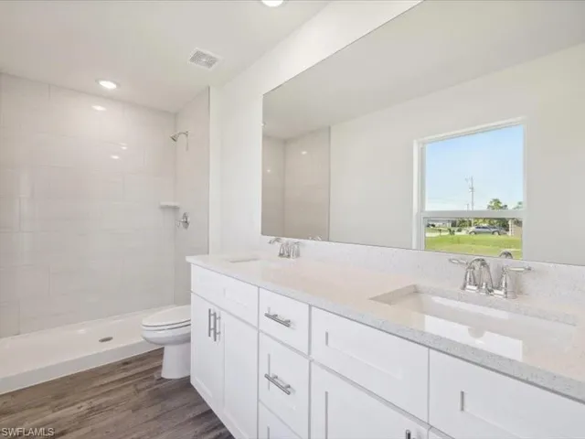 415 NW 11th  ST, Cape Coral, FL 33993
