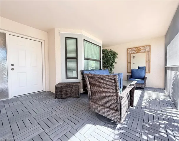 Front Lanai
