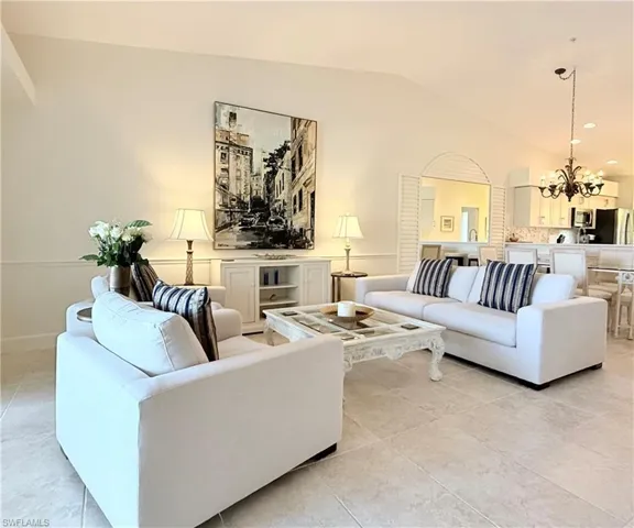 1661 sq ft - 2 BR + DEN with Garage Condo