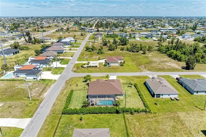 2258 Sw 3rd Ter, Cape Coral Fl 33991