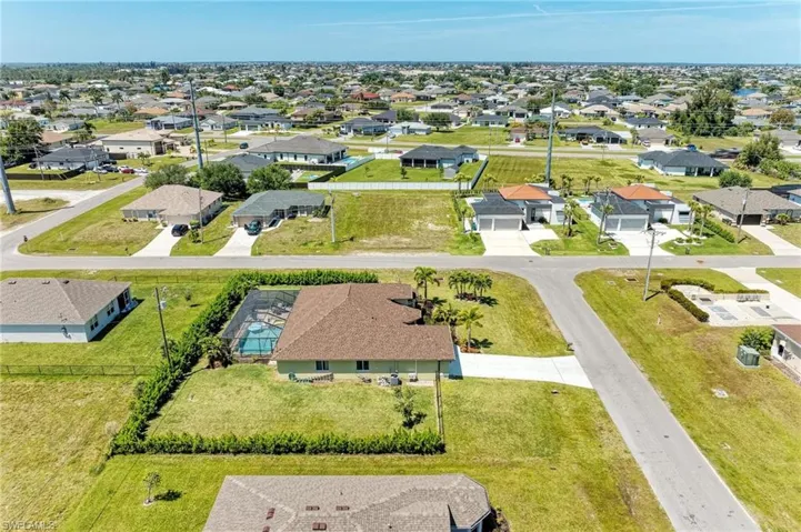 2258 Sw 3rd Ter, Cape Coral Fl 33991